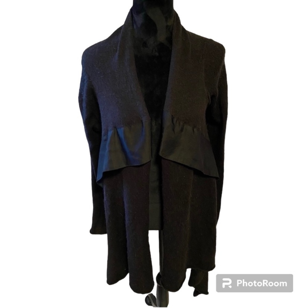 •Vera Wang• drape front cardigan •